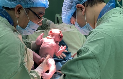 Phẫu thuật thành công ca dị tật bàng quang tử cung hiếm gặp